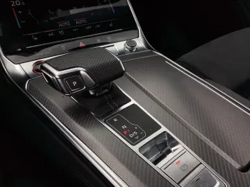 AUDI RS6 Avant TFSI Q RS-AGA LM21 360