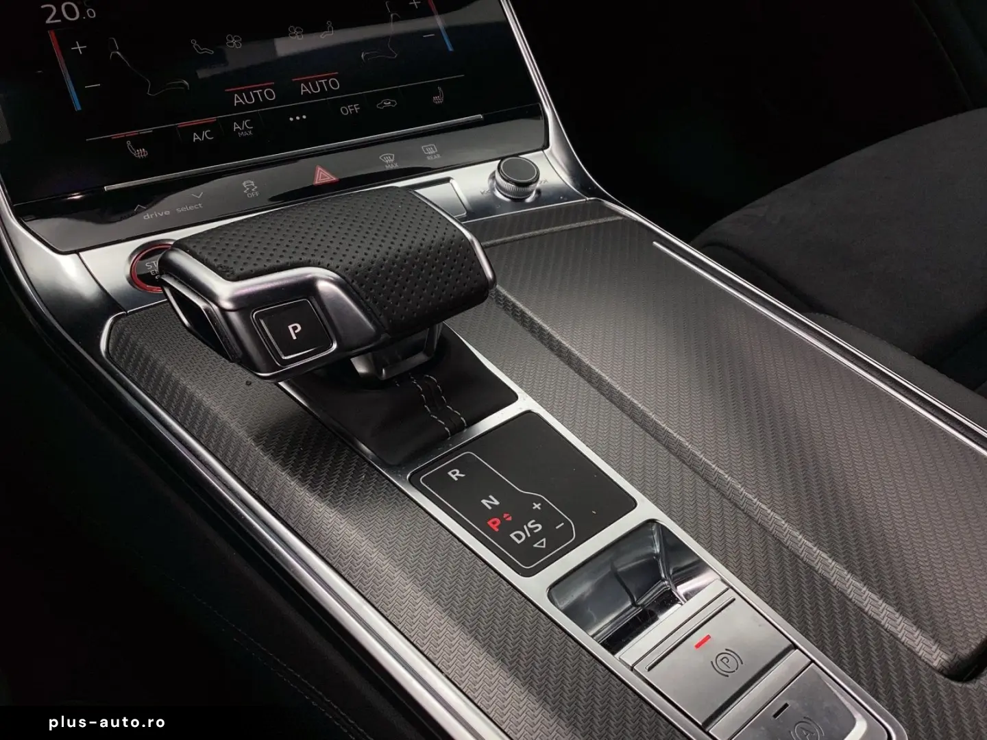 AUDI RS6 Avant TFSI Q RS-AGA LM21 360