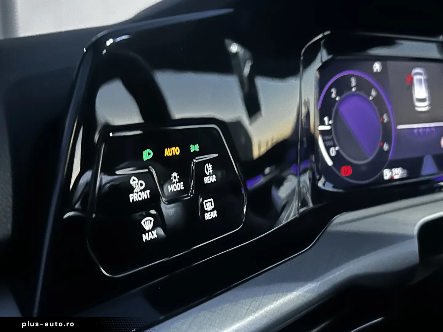 VOLKSWAGEN Golf 2022 — imagine 19