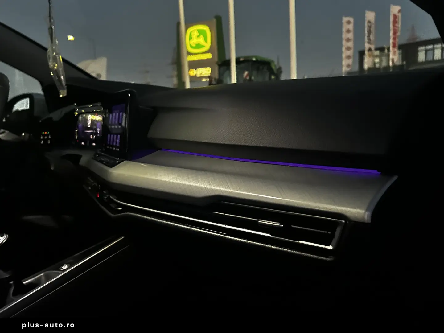 VOLKSWAGEN Golf 2022 — imagine 20