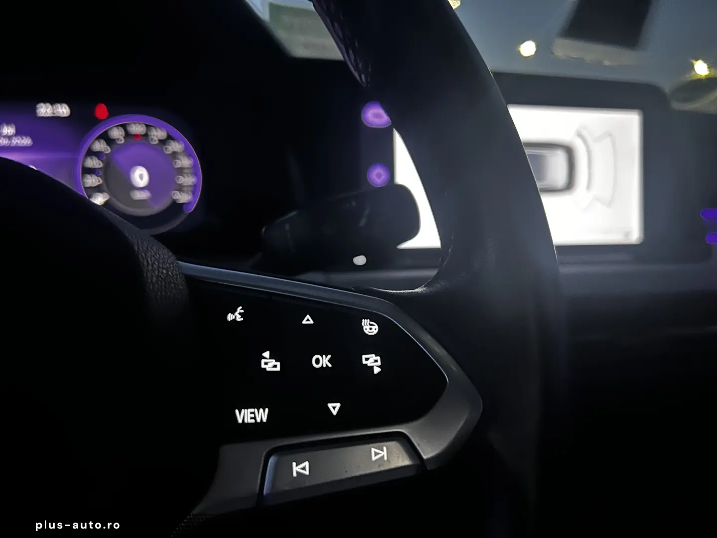 VOLKSWAGEN Golf 2022 — imagine 23