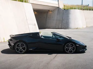 LAMBORGHINI Huracán EVO Spyder
