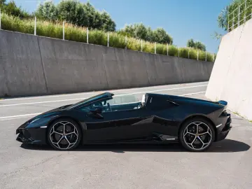 LAMBORGHINI Huracán EVO Spyder