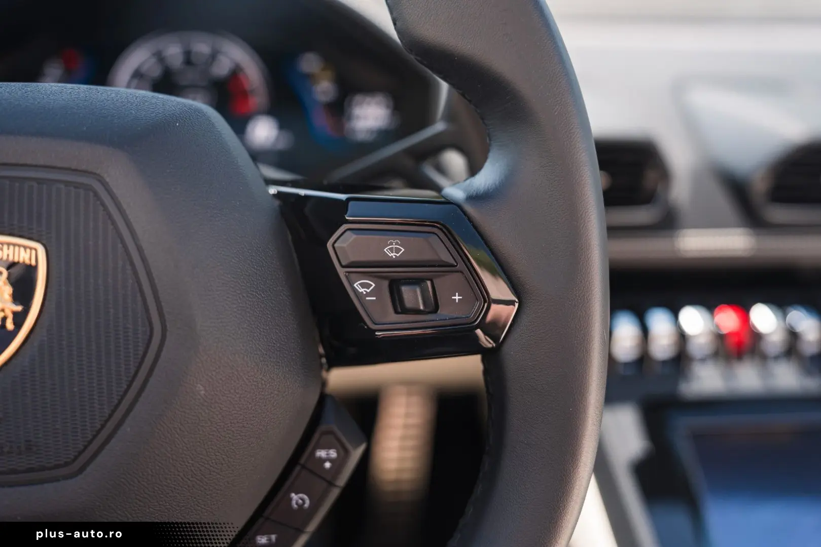 LAMBORGHINI Huracán EVO Spyder