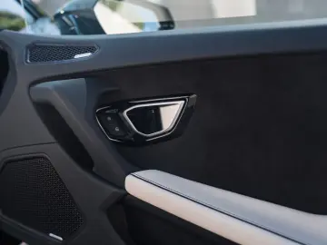 LAMBORGHINI Huracán EVO Spyder