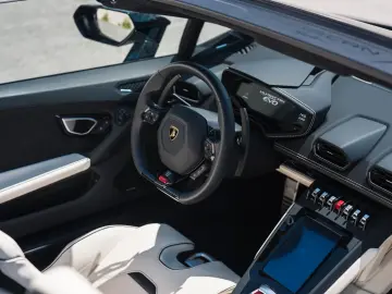 LAMBORGHINI Huracán EVO Spyder