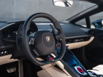 LAMBORGHINI Huracán EVO Spyder