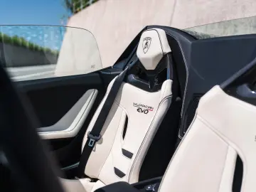 LAMBORGHINI Huracán EVO Spyder