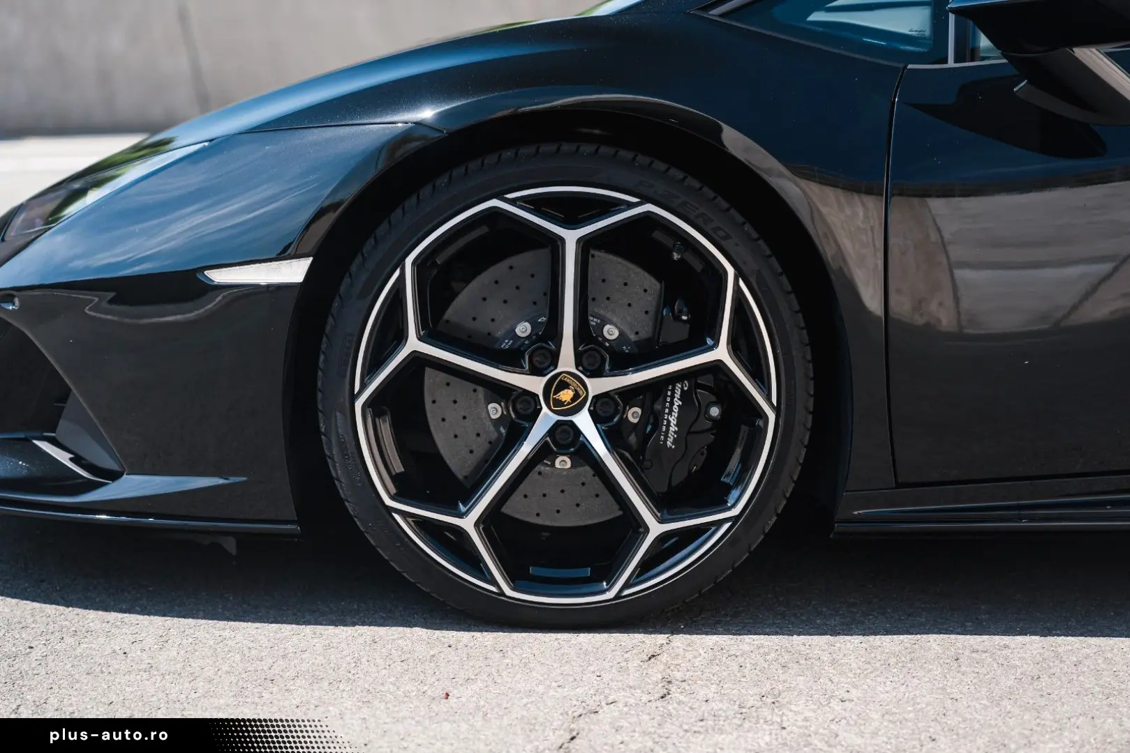 LAMBORGHINI Huracán EVO Spyder