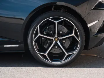 LAMBORGHINI Huracán EVO Spyder