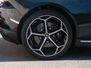 LAMBORGHINI Huracán EVO Spyder