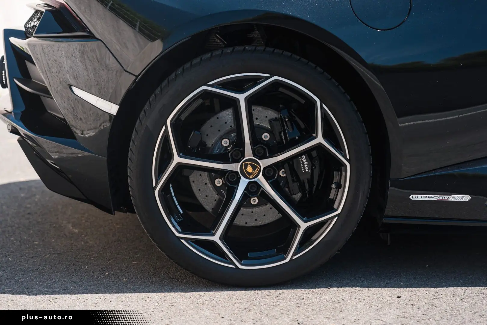 LAMBORGHINI Huracán EVO Spyder
