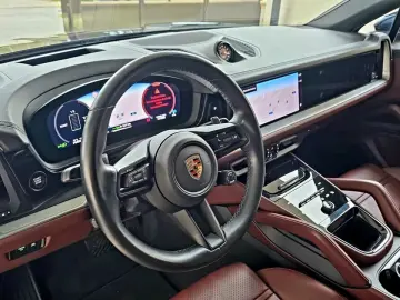 PORSCHE PORSCHE CAYENNE COUPE FACELIFT 3.0 E-HYBRID 470c