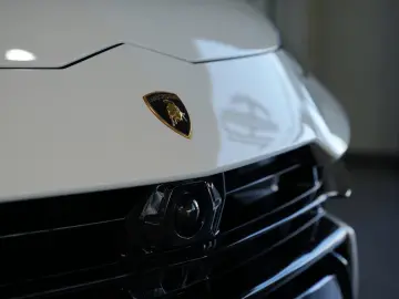 LAMBORGHINI Urus S  PANO HEAD-UP SOFT B&O