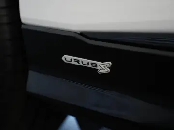 LAMBORGHINI Urus S  PANO HEAD-UP SOFT B&O