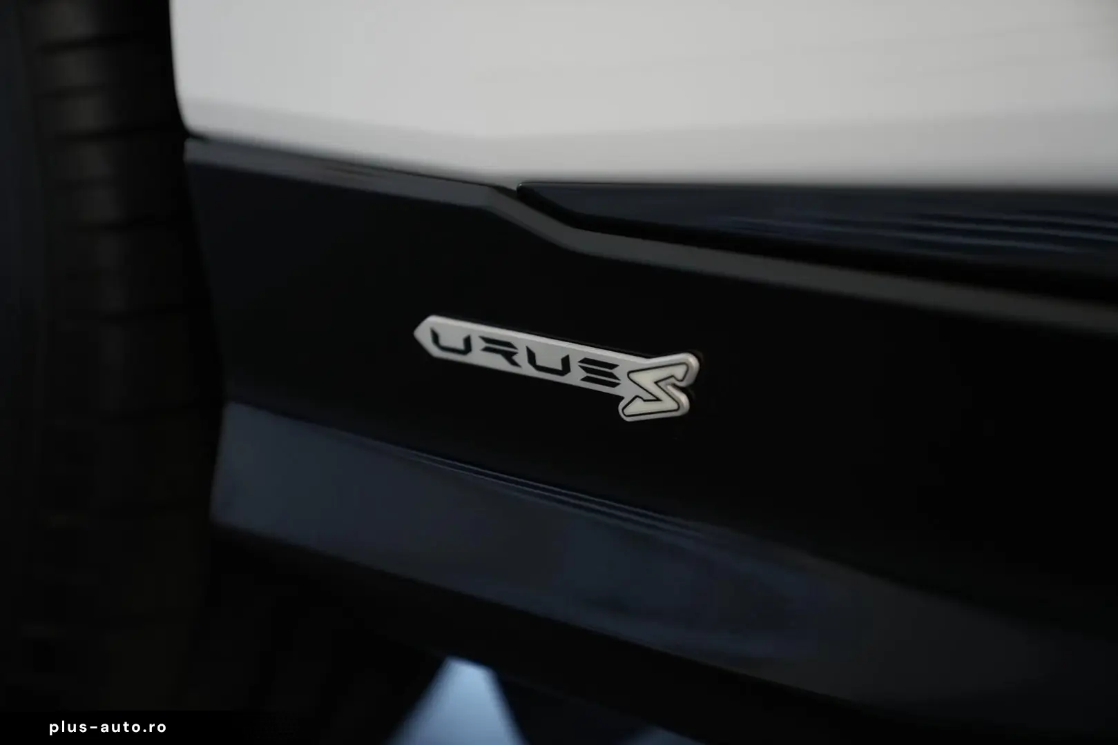 LAMBORGHINI Urus S  PANO HEAD-UP SOFT B&O