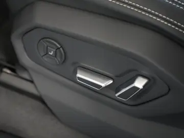LAMBORGHINI Urus S  PANO HEAD-UP SOFT B&O