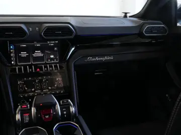 LAMBORGHINI Urus S  PANO HEAD-UP SOFT B&O