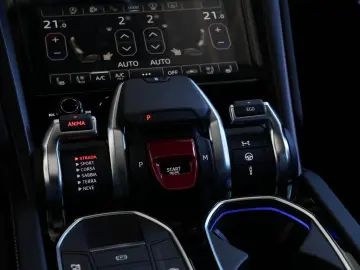 LAMBORGHINI Urus S  PANO HEAD-UP SOFT B&O