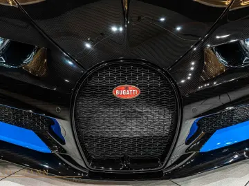 BUGATTI Chiron   W16   1500 PS   FULL CARBON FIBRE