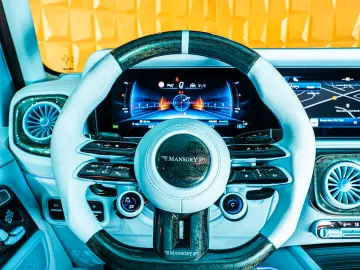 MERCEDES BENZ G63AMG BY MANSORY  GRANDE ENTREÈ P820