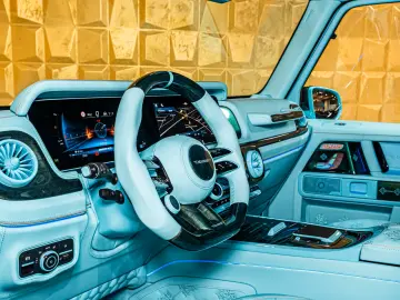 MERCEDES BENZ G63AMG BY MANSORY  GRANDE ENTREÈ P820