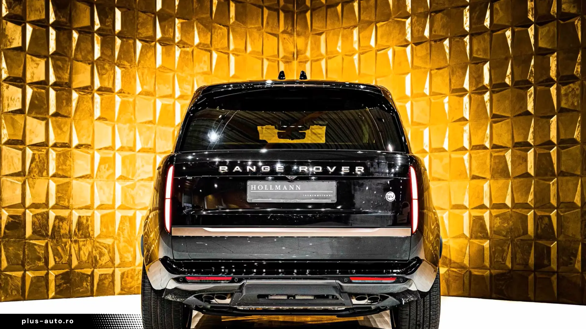 Land Rover Range Rover P615 SV REAR TV