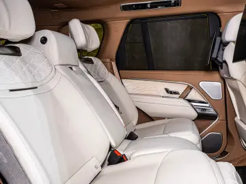 Land Rover Range Rover P615 SV REAR TV