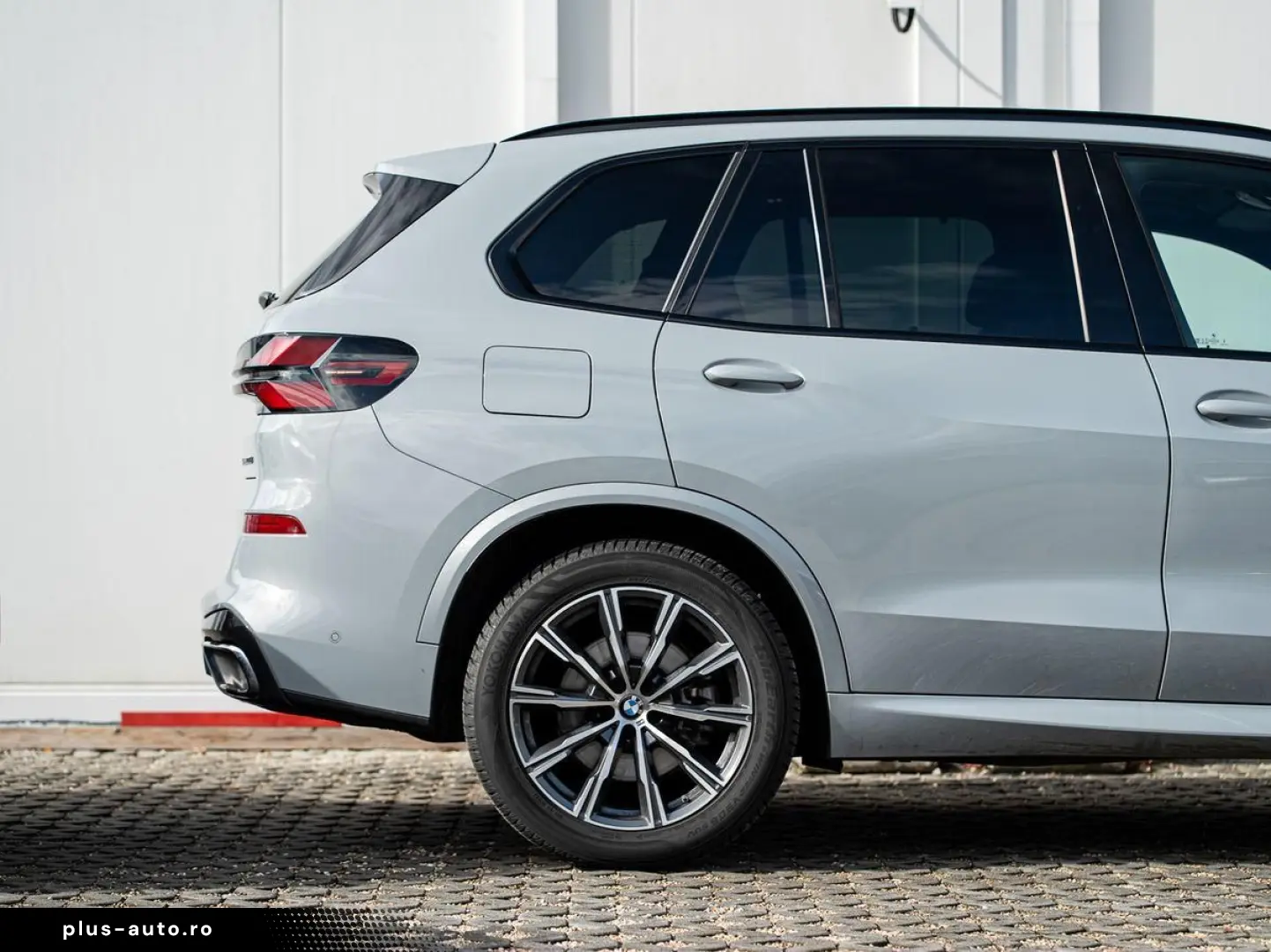 BMW X5 xDrive30d M-Sport AHK PANO KoZg S-Glas 4x SHZ