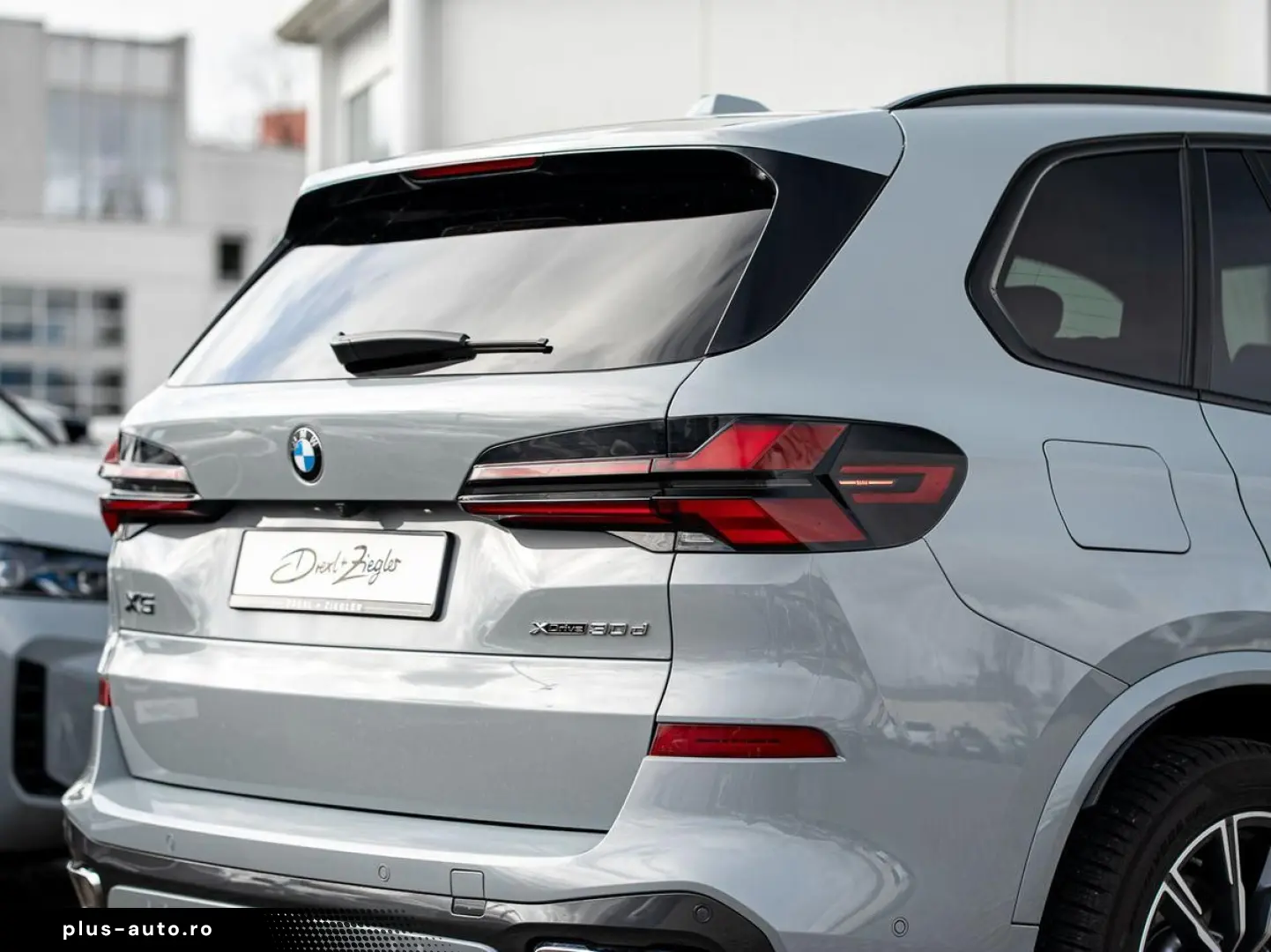 BMW X5 xDrive30d M-Sport AHK PANO KoZg S-Glas 4x SHZ