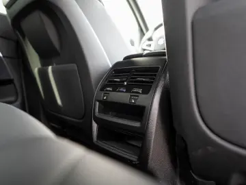 BMW X5 xDrive30d M-Sport AHK PANO KoZg S-Glas 4x SHZ