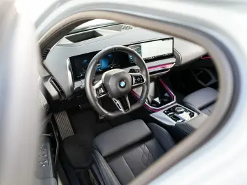 BMW X3 20 xDrive M-Sport 19  AHK ACC PANO KoZg 360