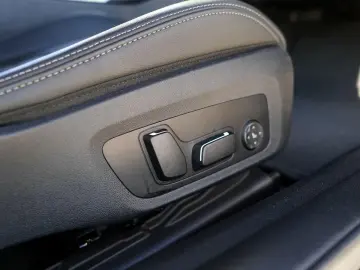 BMW 430d Cabrio M Sport 19  ACC AHK KoZg Nackenwärm