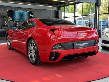 FERRARI California F1 CAM   NAVI   LED