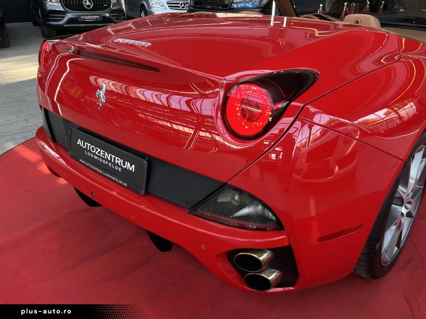 FERRARI California F1 CAM   NAVI   LED