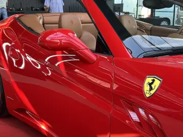 FERRARI California F1 CAM   NAVI   LED