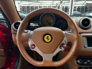 FERRARI California F1 CAM   NAVI   LED