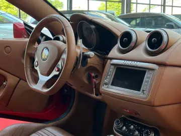 FERRARI California F1 CAM   NAVI   LED