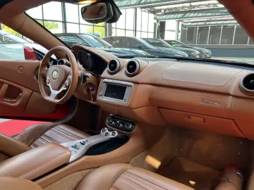 FERRARI California F1 CAM   NAVI   LED