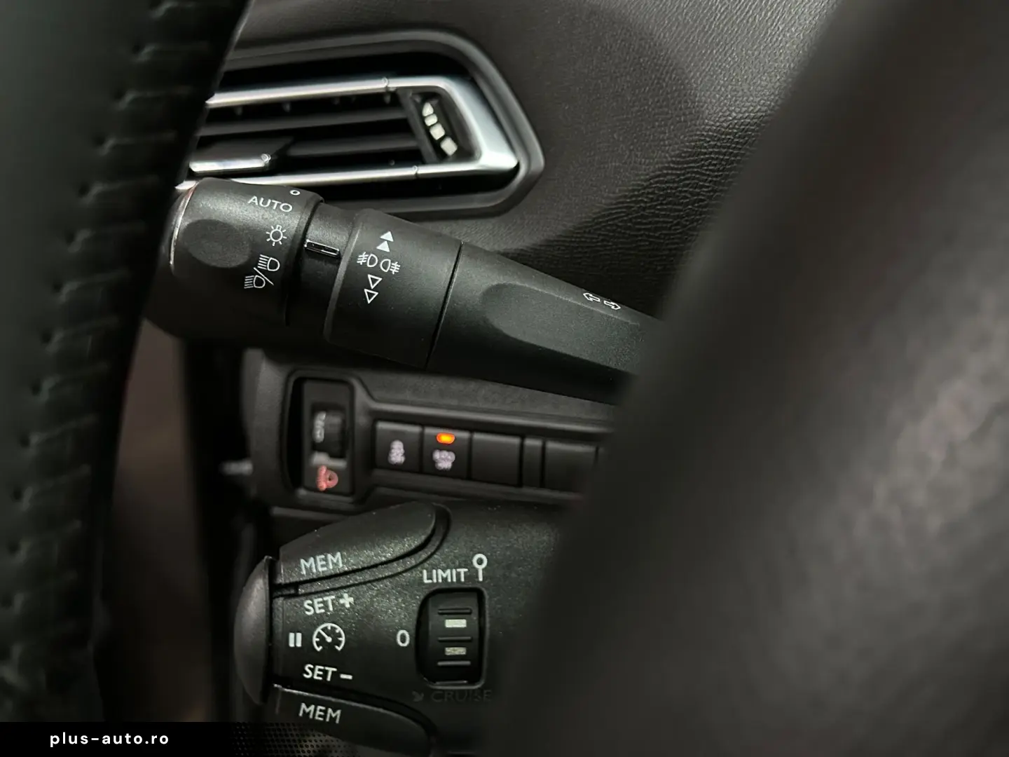 PEUGEOT 308 2014 — imagine 11