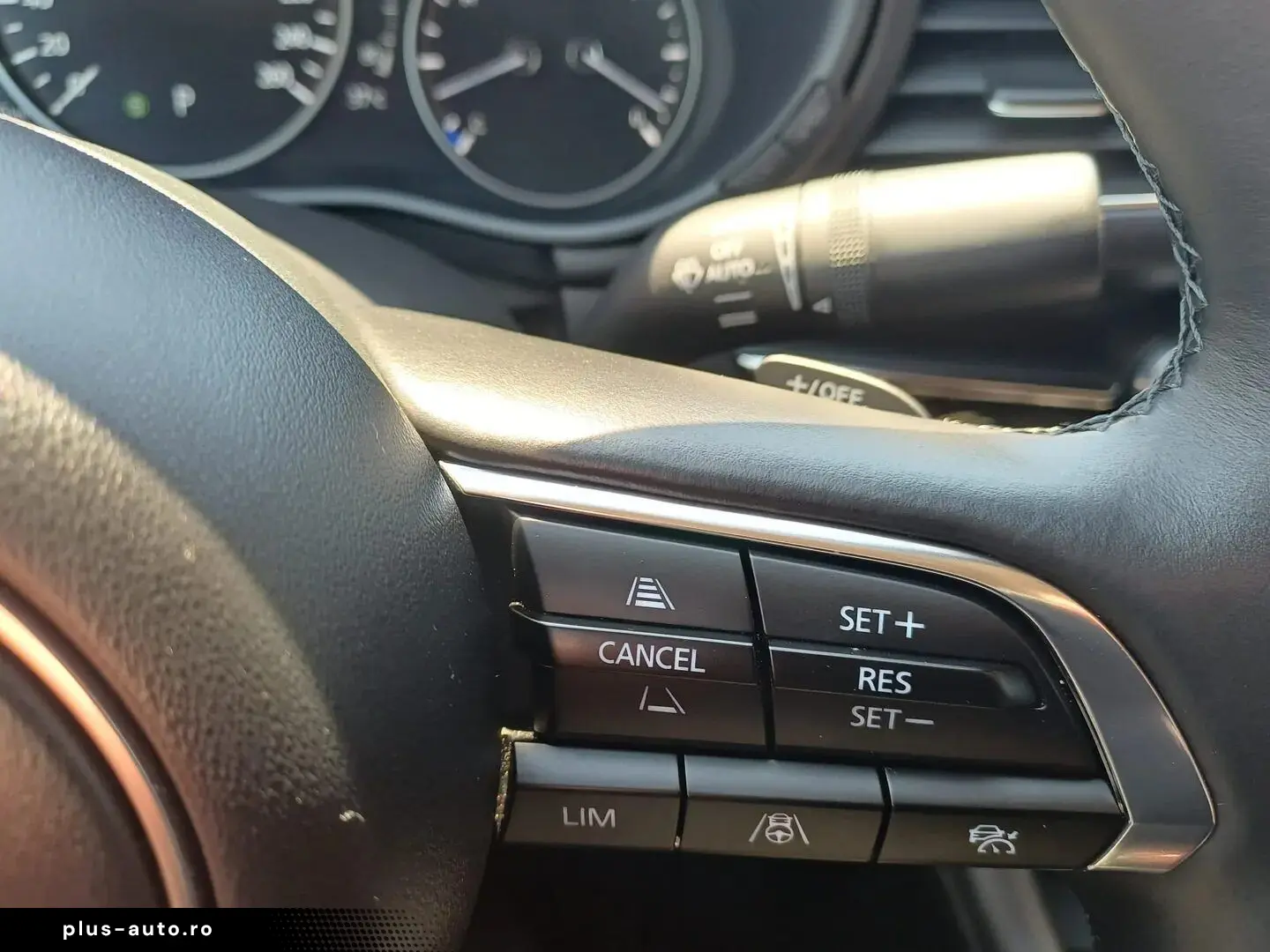 Mazda3 4SN Skyactiv X186 EXCLUSIVE-LINE A T