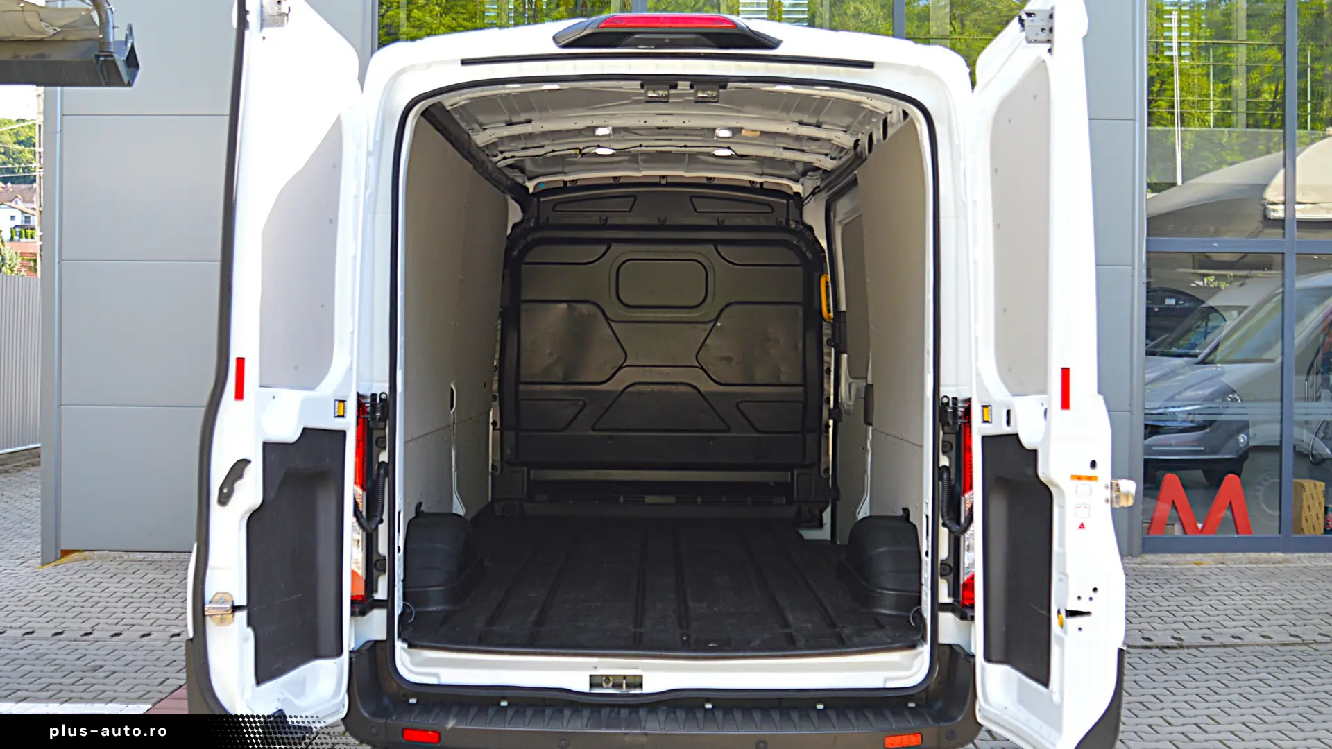 FORD TRANSIT ELECTRIC L3H2