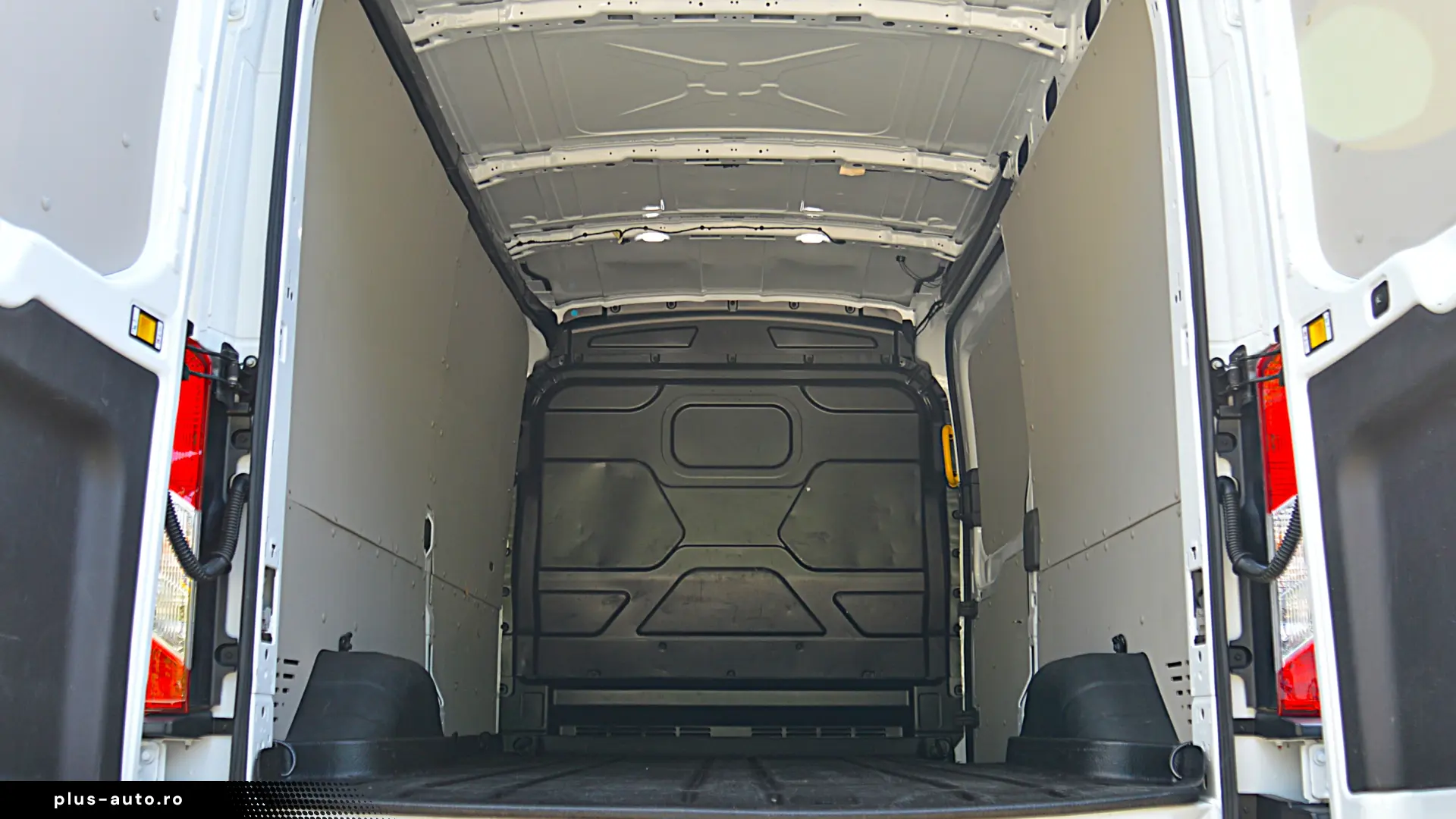 FORD TRANSIT ELECTRIC L3H2