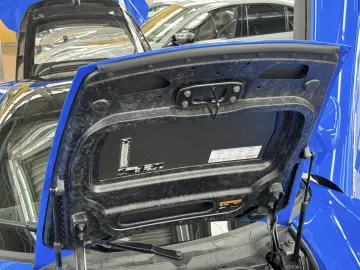 MASERATI MC20 Carbon Keramic Lift Alcantara Sonus Kamera