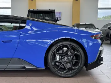 MASERATI MC20 Carbon Keramic Lift Alcantara Sonus Kamera