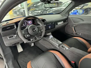 MASERATI MC20 Carbon Keramic Lift Alcantara Sonus Kamera