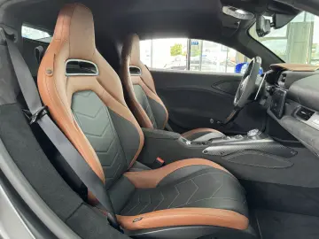 MASERATI MC20 Carbon Keramic Lift Alcantara Sonus Kamera