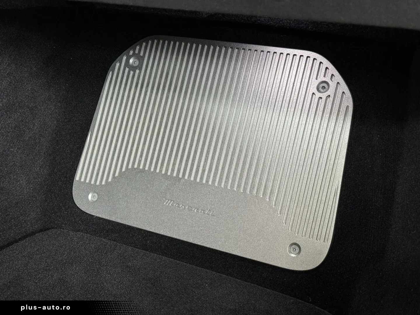 MASERATI MC20 Carbon Keramic Lift Alcantara Sonus Kamera