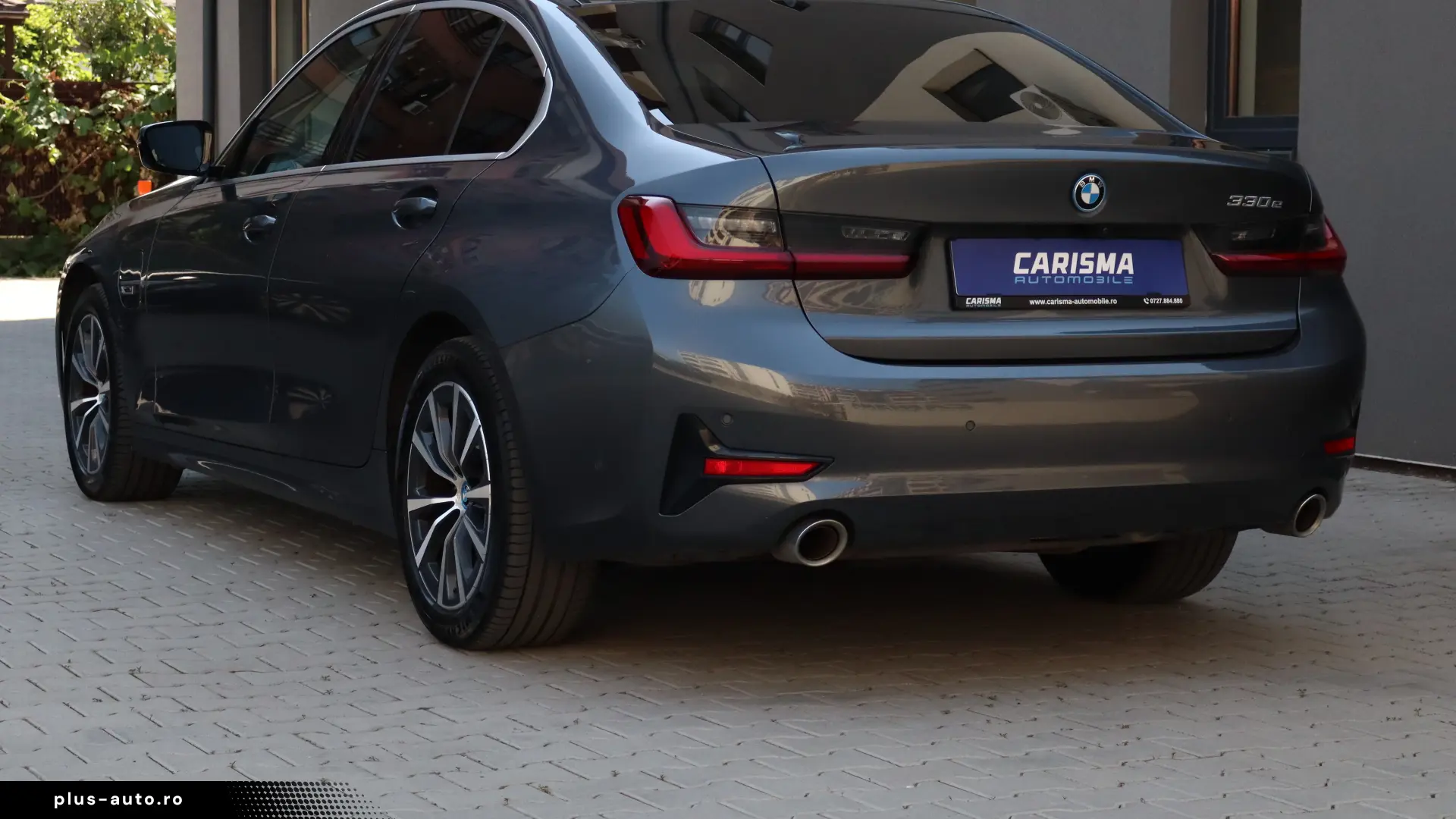 BMW Seria 3 330e Aut. Sport Line