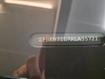 LAMBORGHINI Urus 4.0 V8 PHEV S Panorama HUD AHK Matrix